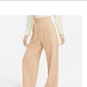 Women's High-Waisted Wide-Leg
Sweatpants
